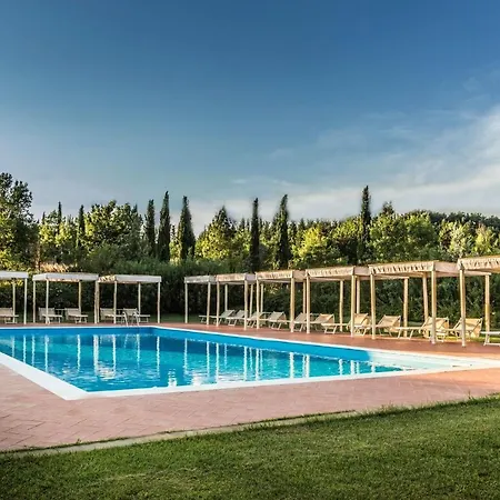 Sleeps 4 Air Con Apartment