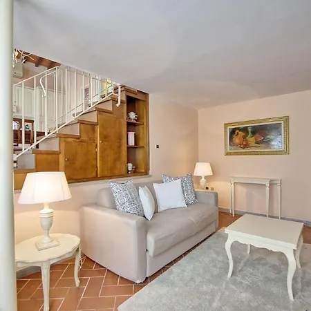 Sleeps 4 Air Con Apartment Monterappoli